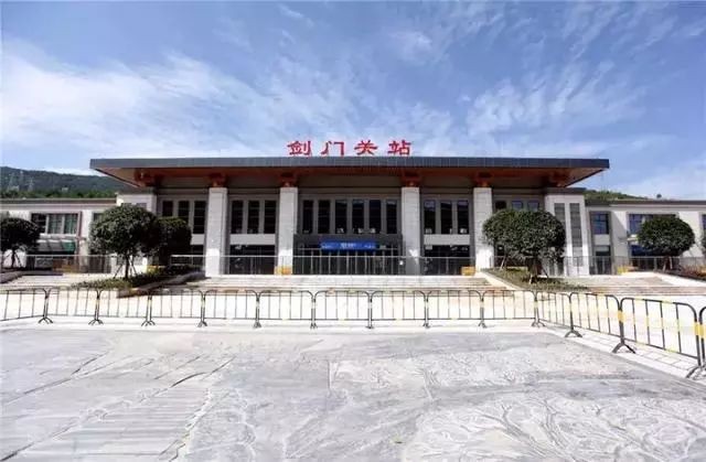 惟此封面资产     作为高铁站的配套设施 站前新区是剑阁县的重要组成