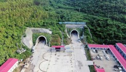 最新进展！新柳南高速全线21座隧道全部贯通，全线将于年内建成通车