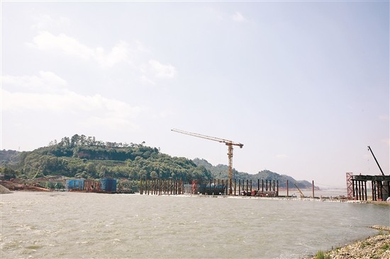 最新进展！彭山区岷江大桥建设稳步推进，预计明年5月底通车