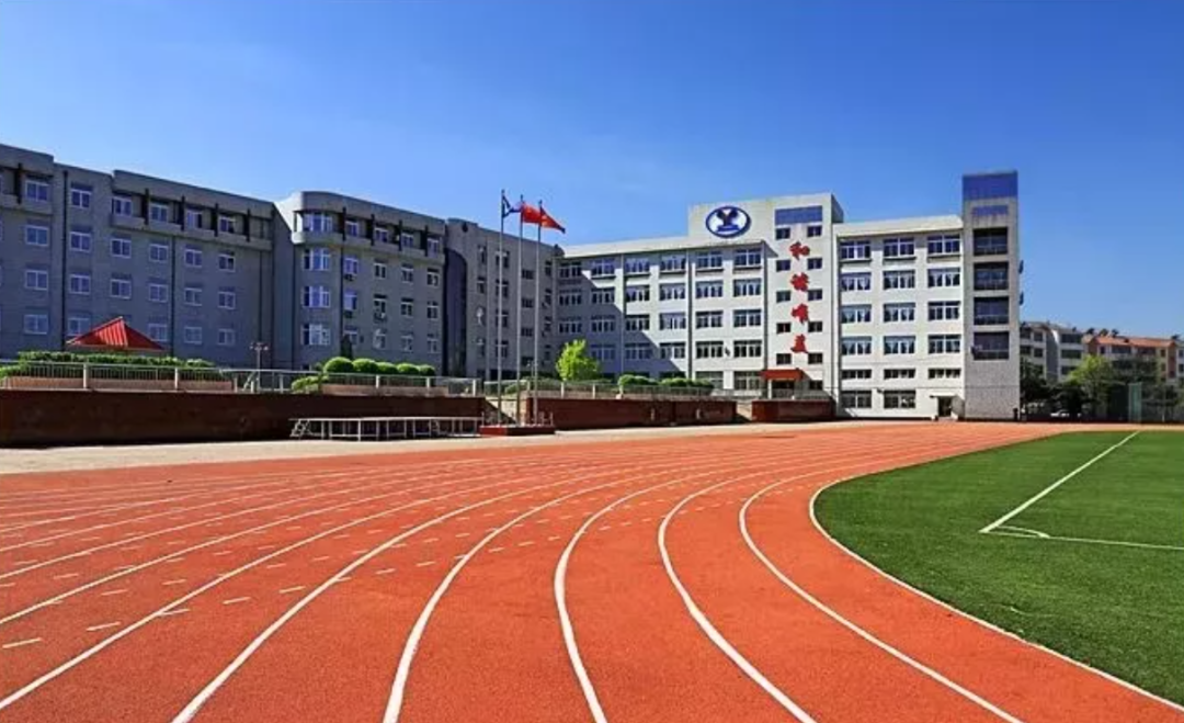 (网络图片)据了解,内蒙古自治区第二地质中学易址迁建项目,位于松北