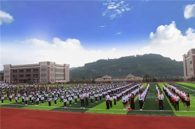 光正实验学校实景图