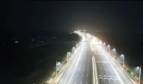 京雄高速夜景图