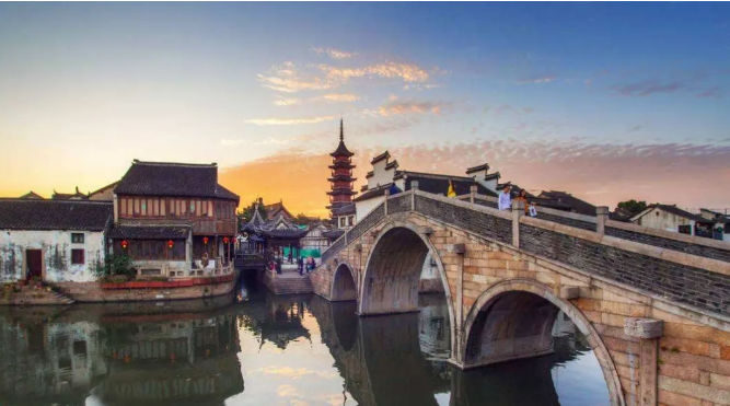 资源坐拥1500年历史的千灯古镇用花桥2/3价,买千灯一套房规划有轨电车