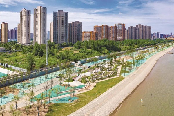 就在今年下半年,武汉白沙洲将迎来地铁5号线,白沙洲江滩等众多利好