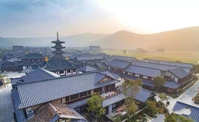 保利·古湖小镇,为南中国文旅小镇按下了"快进键"