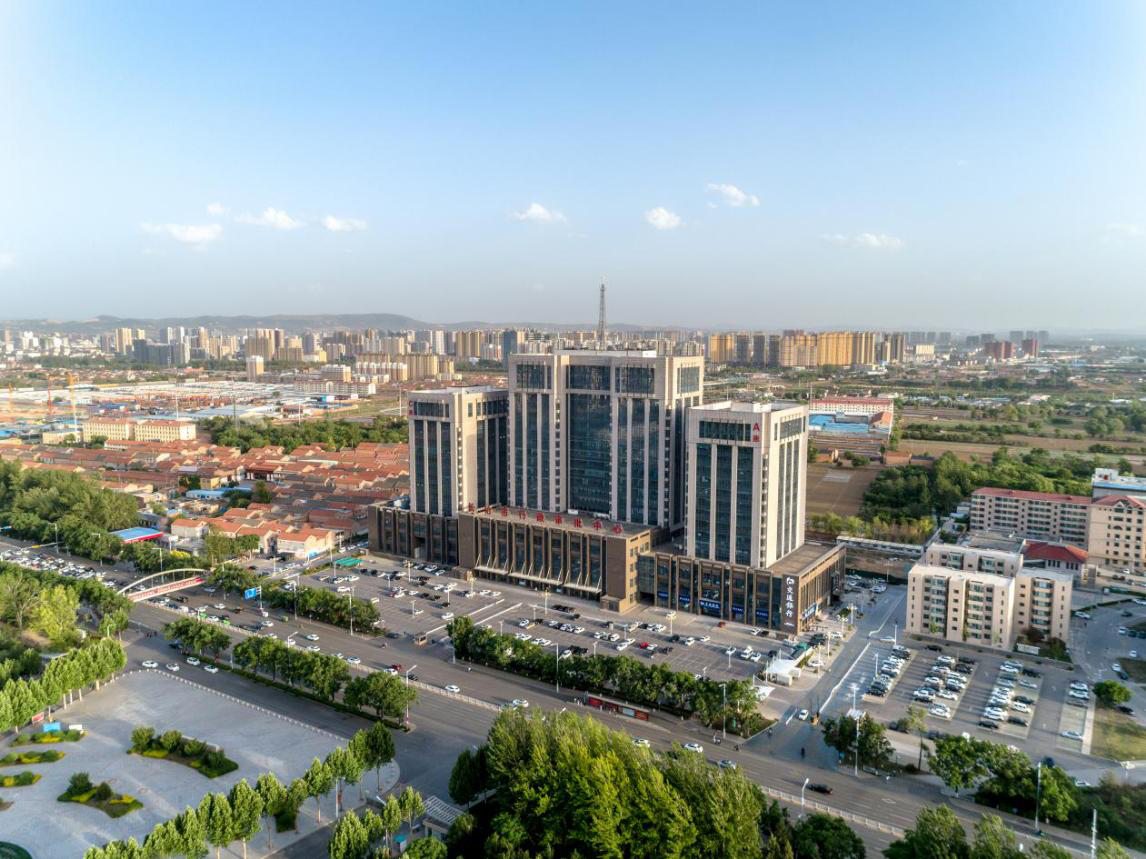 【长治市政务中心实景图】除了项目择址地的缤纷万象,作为世界500强