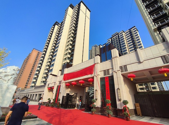 【天玺城】大门揭牌 玉玺点睛-运城楼盘网