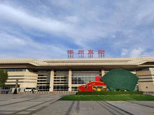 涿州东站实拍图.jpg