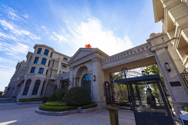 青岛房产资讯青岛莱阳路8号城市地标建筑实拍图