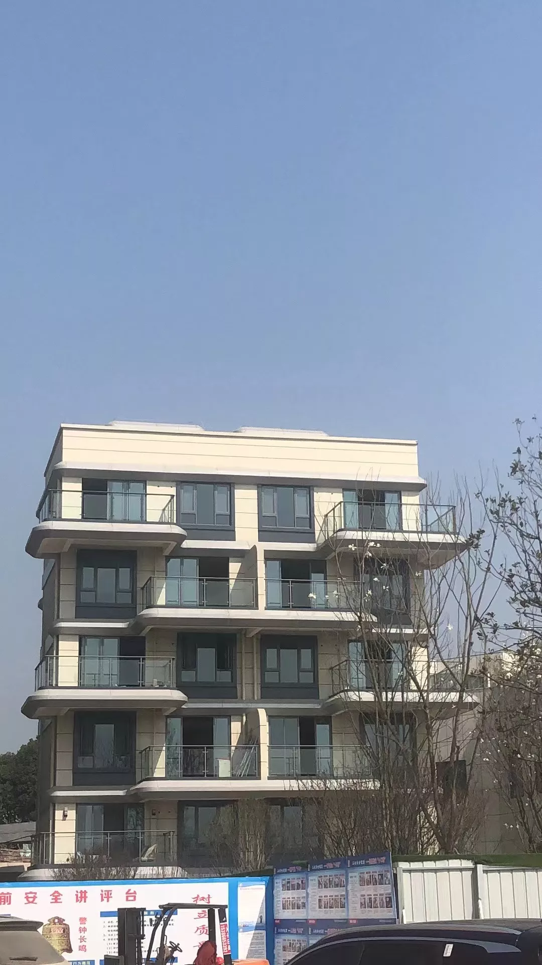 树高上院 芳菲三月,启阅上院美好家音-绵阳楼盘网