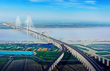 常泰长江大桥南接线工程首完成片盖梁浇筑