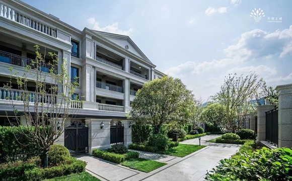 安吉天使小镇蓝城法式花园洋房,全装全配,拎包入住-安吉楼盘网