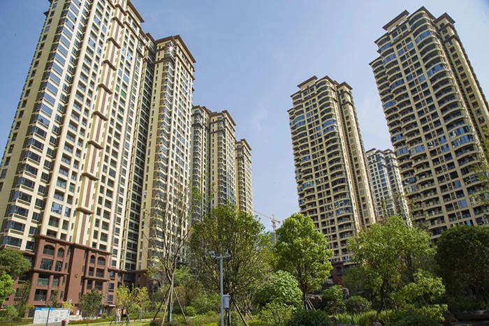 烈日下的信智城,大盘品质"火热"呈现-南充楼盘网