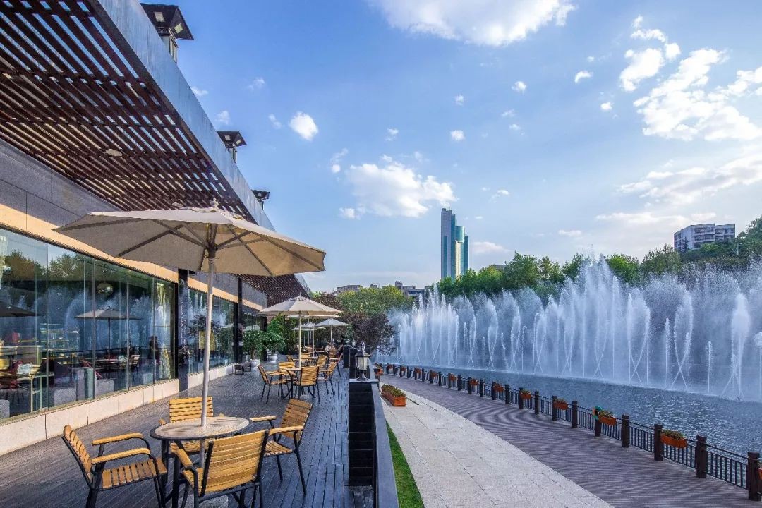 首付12万起 入住保利·凤凰湾【澜湾】头排河景美宅