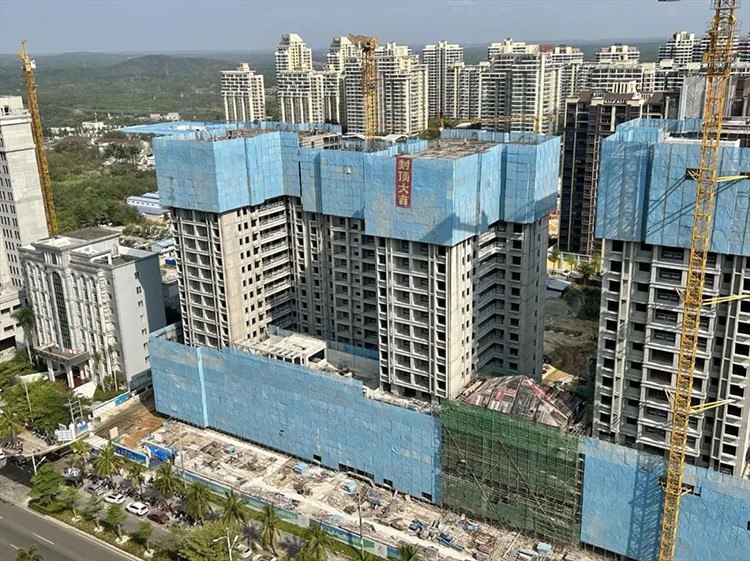 西锦城在售参考价格:均价7200元/㎡楼盘地址:儋州市中兴大街西侧