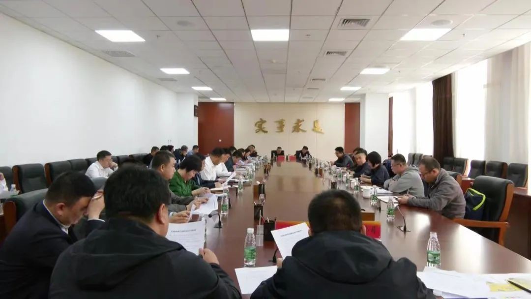松山区政府与北京宏福农业集团举行座谈会