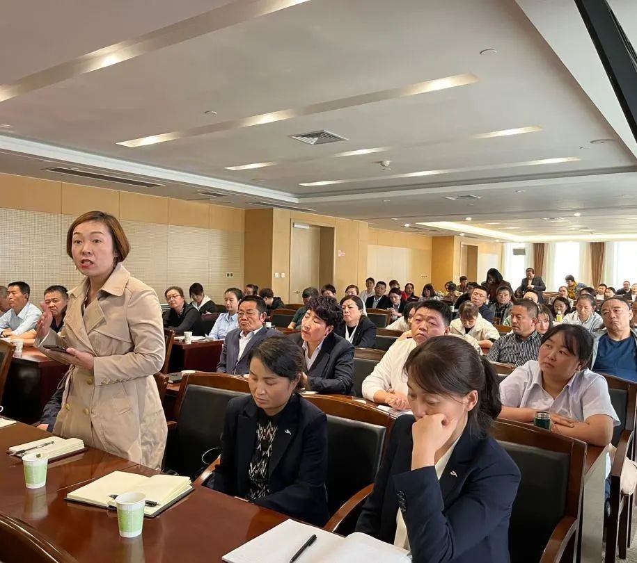 乌鲁木齐市房地产业协会开展“物业管理法律知识讲座”活动(图6)