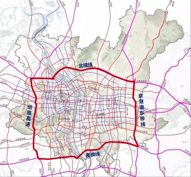 另外,根据长沙2035规划,将会构建北横线高速,岳临高速,京港澳高速东线