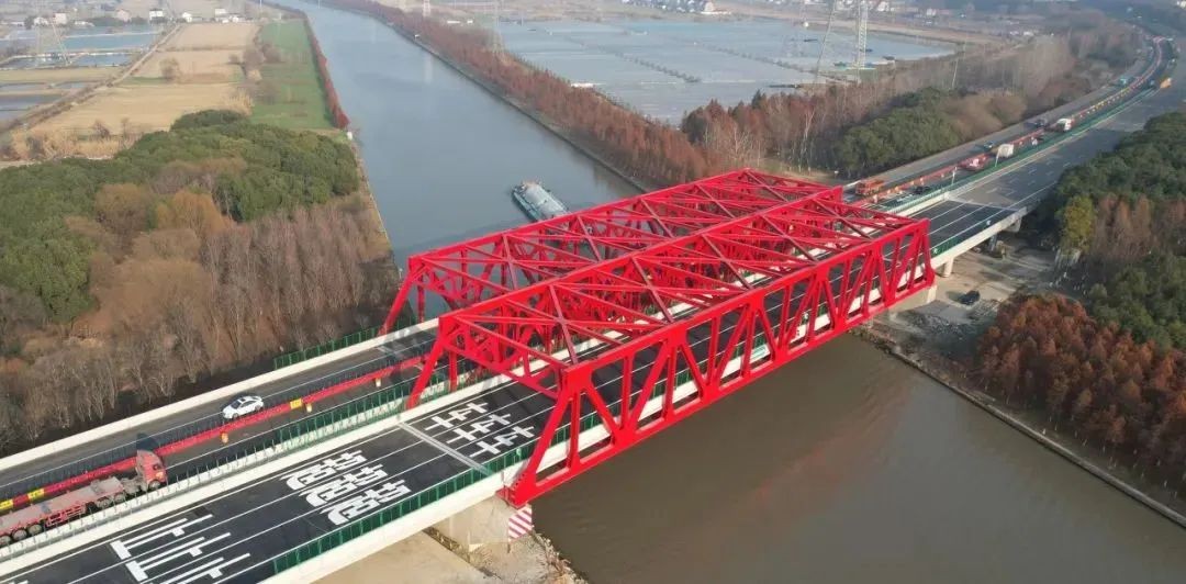 杨林塘苏昆太高速公路桥全面建成