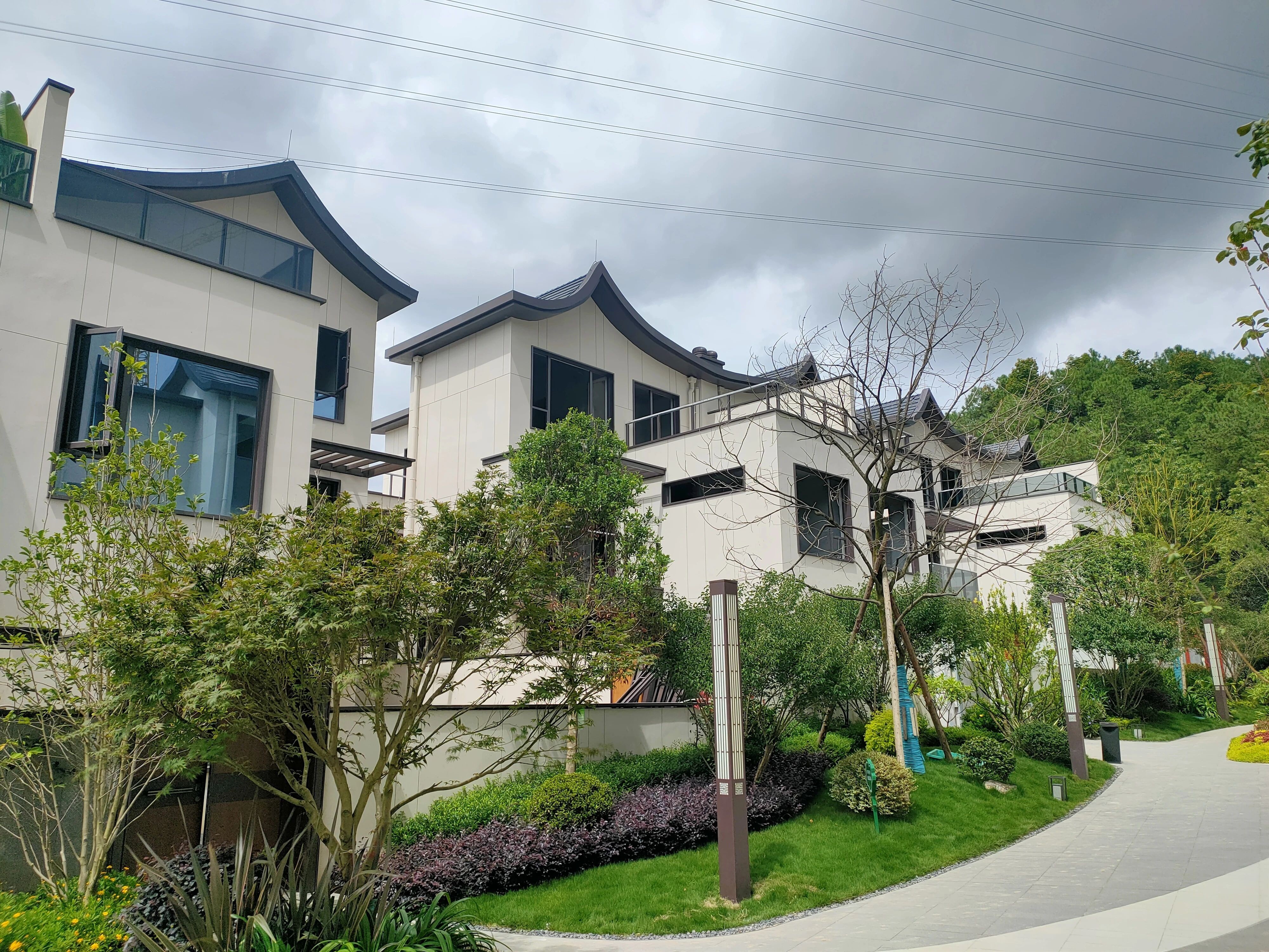 腾冲热海拾光值得买吗?多少钱一平?全方位解析它到底值不值这个价?