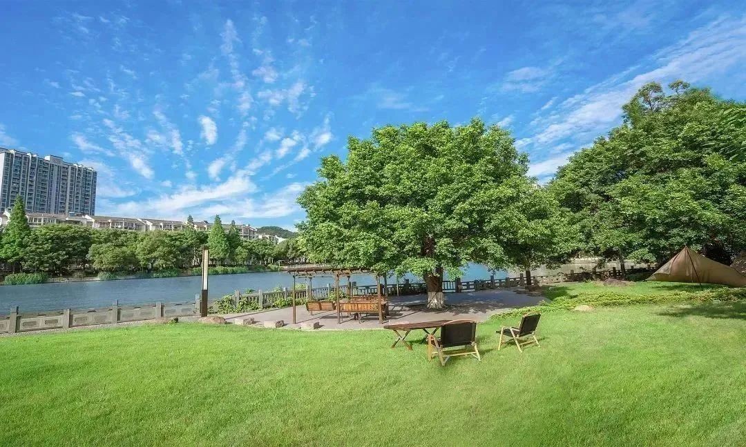 弘阳上坤西湖四季:湖光 倒映美学生活!