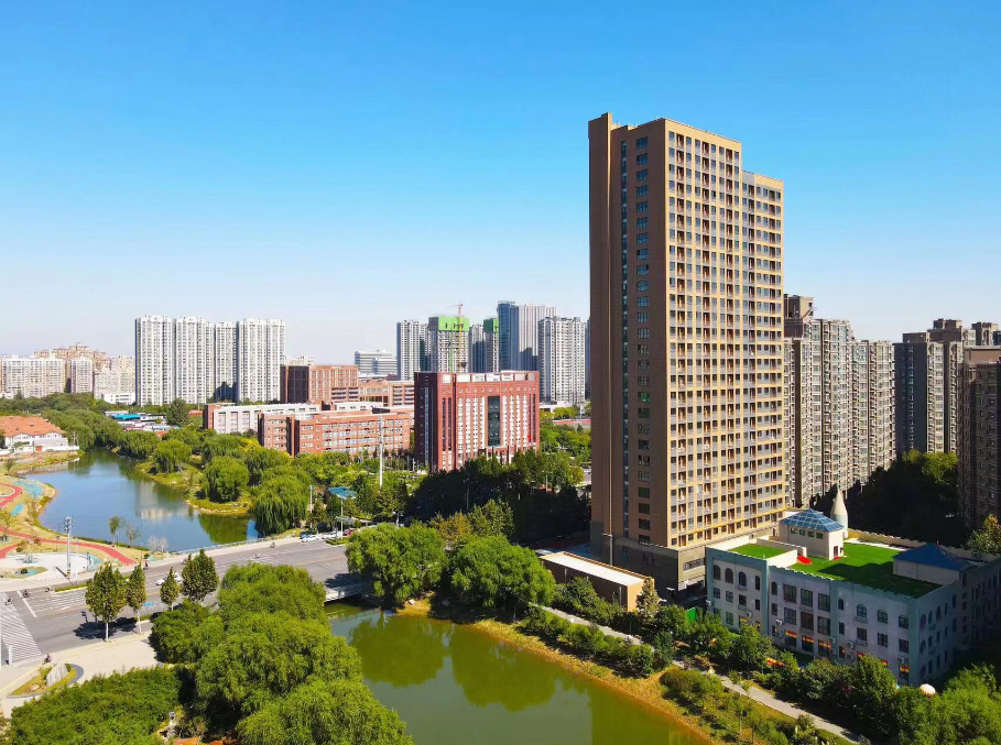 市府旁公园边！诚城领第现房公寓5700元/㎡起，买45㎡双气全能空间！