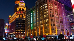 上海新世界一季度营收2.69亿 归母净利同比增长270.2%