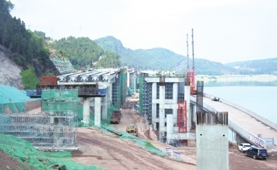 广元南山隧道工程计划7月完成全部现浇箱梁施工！