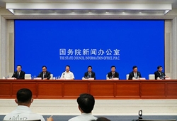 上海浦东：下一步争取开展外国人才“一证通用”改革