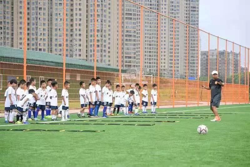 重磅喜讯！卓尔足球&黄冈实验二小青训基地揭牌仪式即将举行！