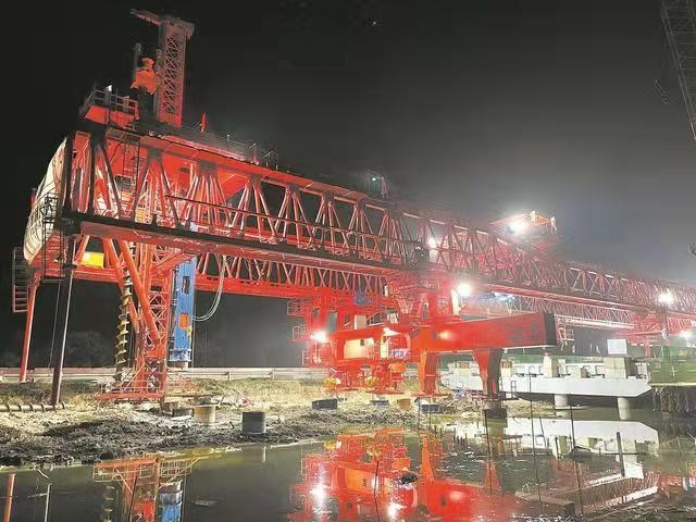里程最长，投资规模最大的深汕西改扩建完成首跨桥梁建设！