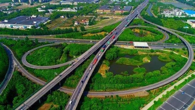 开工建设沪渝蓉铁路、加快推进崇明线建设，今年上海关系到启东人的交通重大项目有这些→