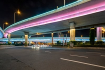 斗门区湖心路2座新建人行天桥已启用，大大提高交通效能