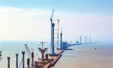 黄茅海跨海通道高栏港大桥施工进展顺利