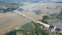 钦州大风江大桥最新消息：左幅顺利贯通