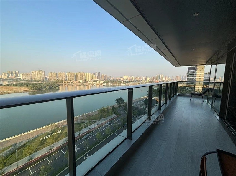 广州全市120方以上户型不限购 荔湾滨江豪宅推荐！
