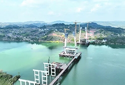 高度超110米，成南高速扩容工程嘉陵江特大桥索塔即将封顶