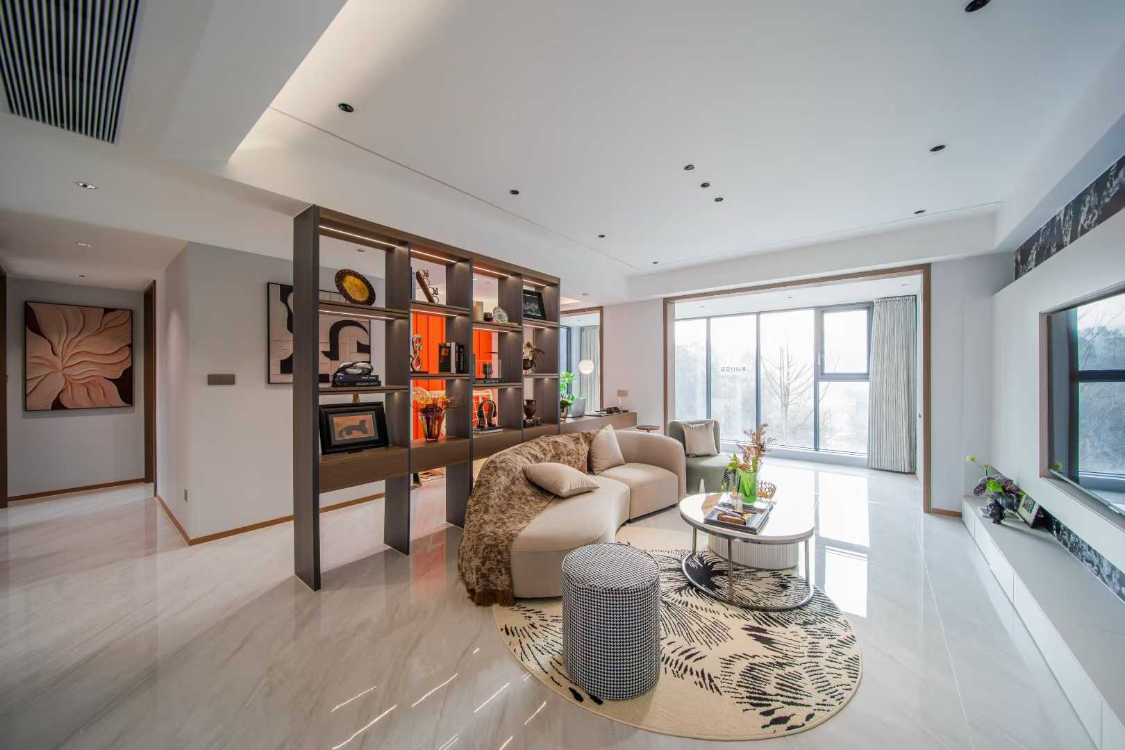 御景清江 131㎡三房赠五个阳台