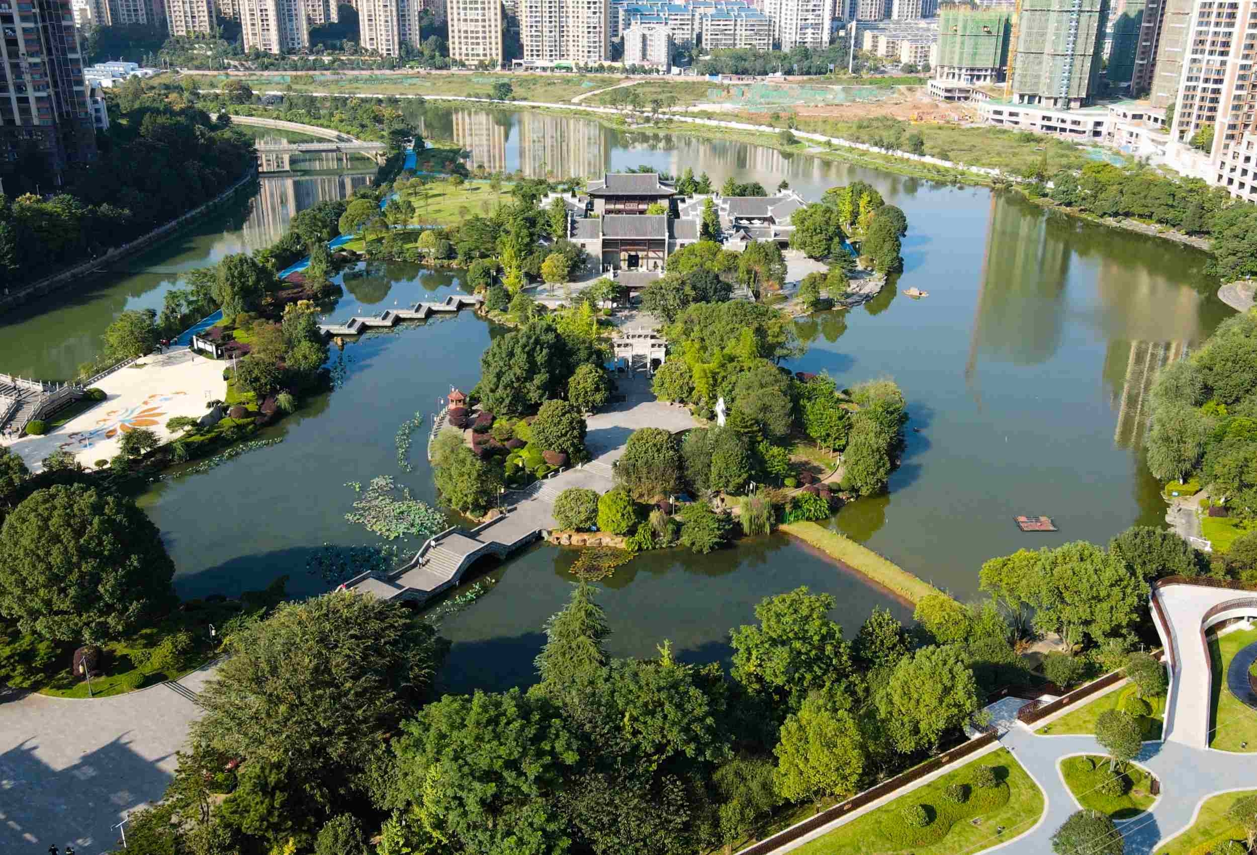 隐于爱莲湖东岸：东岭嘉园，一段被遗忘的城市人居往事