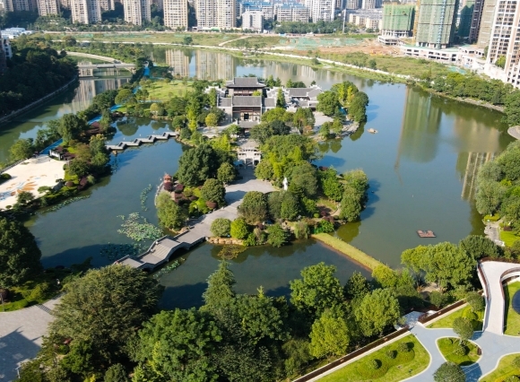 隐于爱莲湖东岸：东岭嘉园，一段被遗忘的城市人居往事