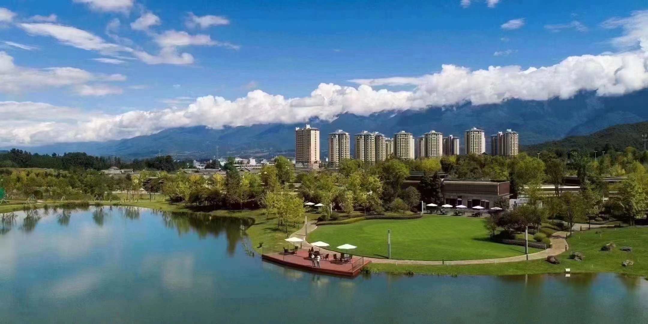 腾冲旅居盘：雅居乐原乡和凤凰保集伊甸园哪个更好？
