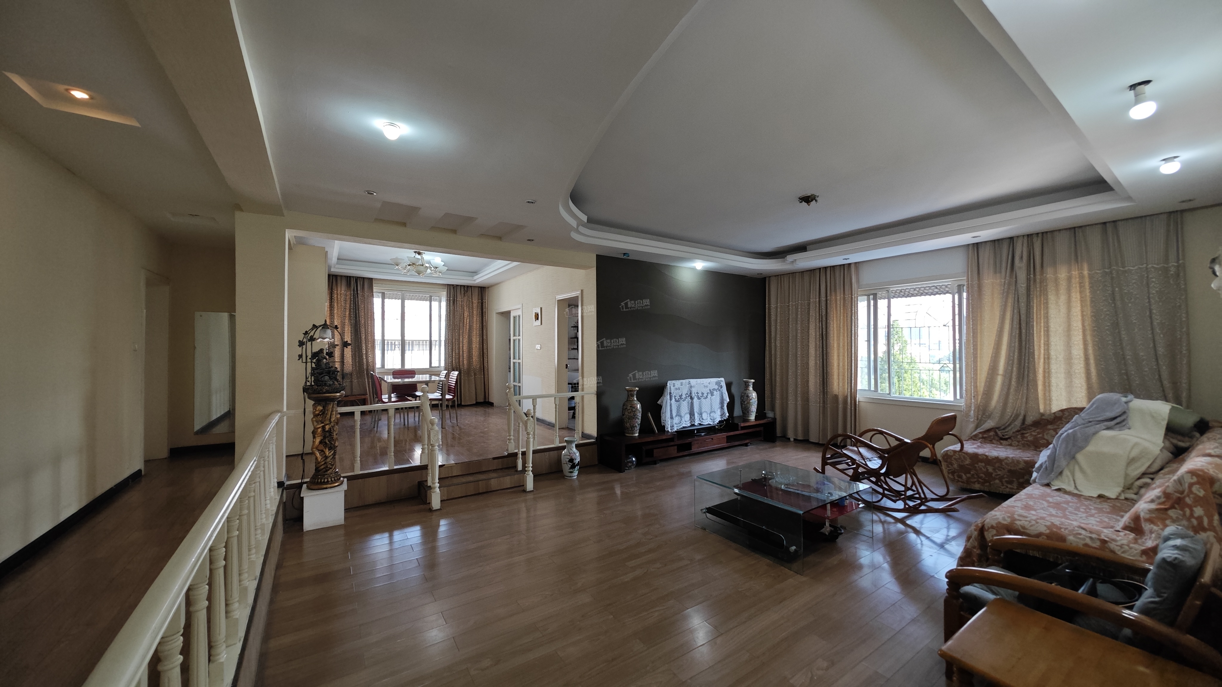 中山公园旁津湖花园    健身楼层    精装三房    拎包入住