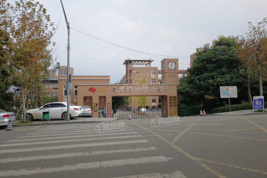 成都华熙LIVE528效果图_实景图_样板间-成都楼盘网