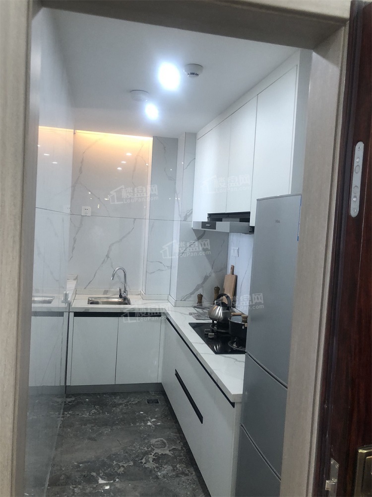 中铁城江督府二期江上中铁城江督府二期江上样板间