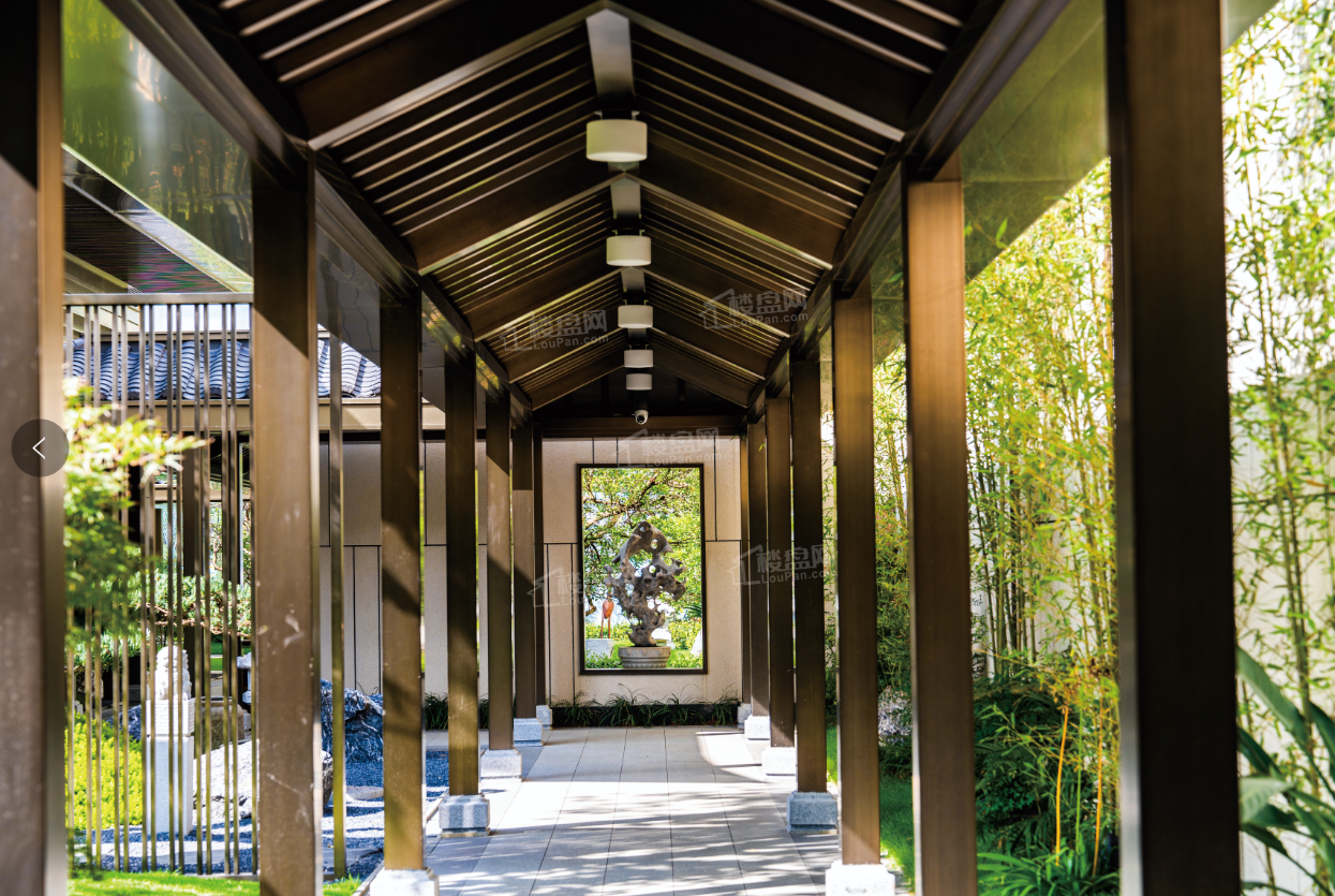 昆明嵩明县好盘新嘉园锦庭、华侨城滇中乐活城哪个值得买?