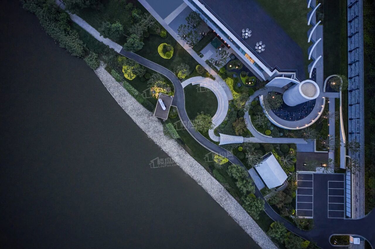 新房中新澜湖庭绿化率高不高?几十年的产权?-天津楼盘网