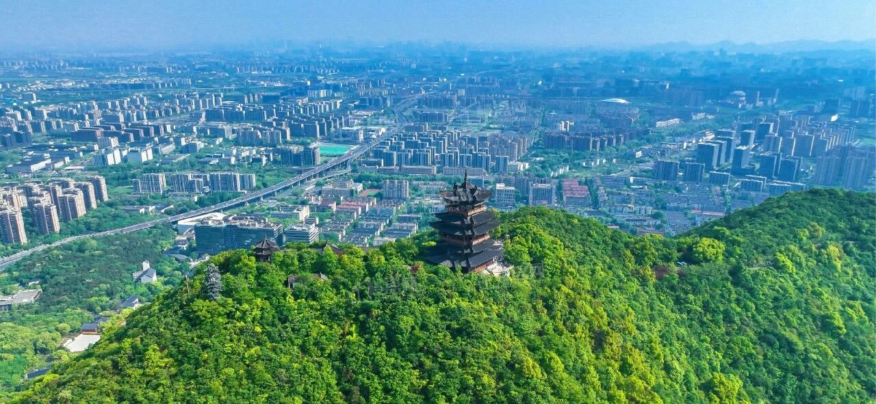 新房驭远望宸玖里物业价格高不高？附近有公交站没？