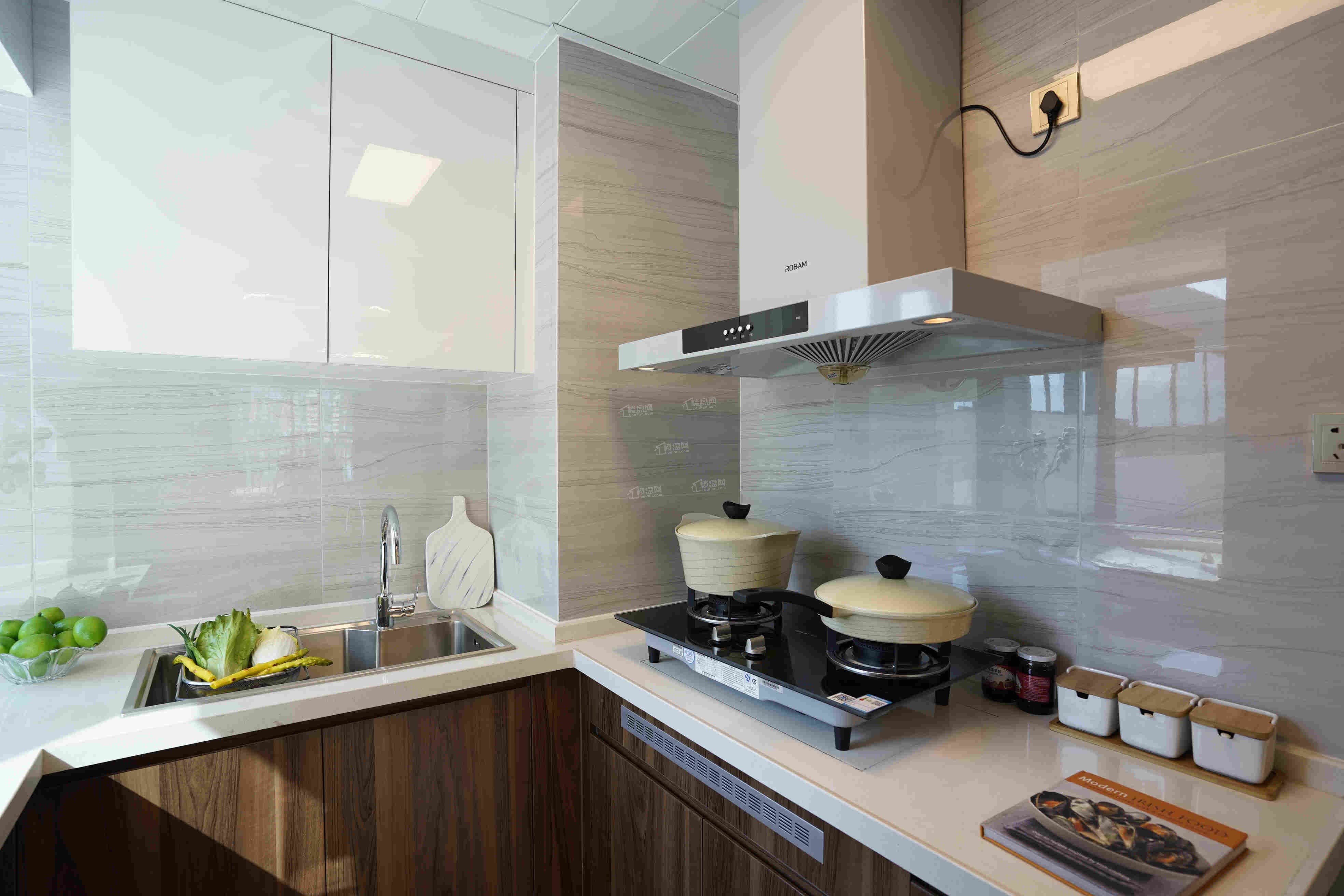 碧桂园湖光山色97㎡样板间之厨房