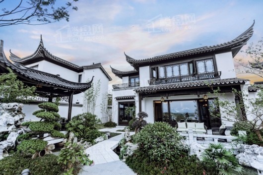 蓝城·龙游桃李春风一期中式建筑