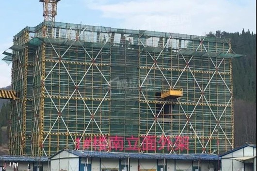 宏地·壹品广场1#主体施工至9层
